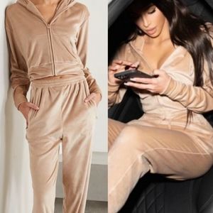 Skims Velour Joggers